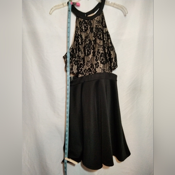 Speechless size 9 black and tan dress! - Picture 5 of 7